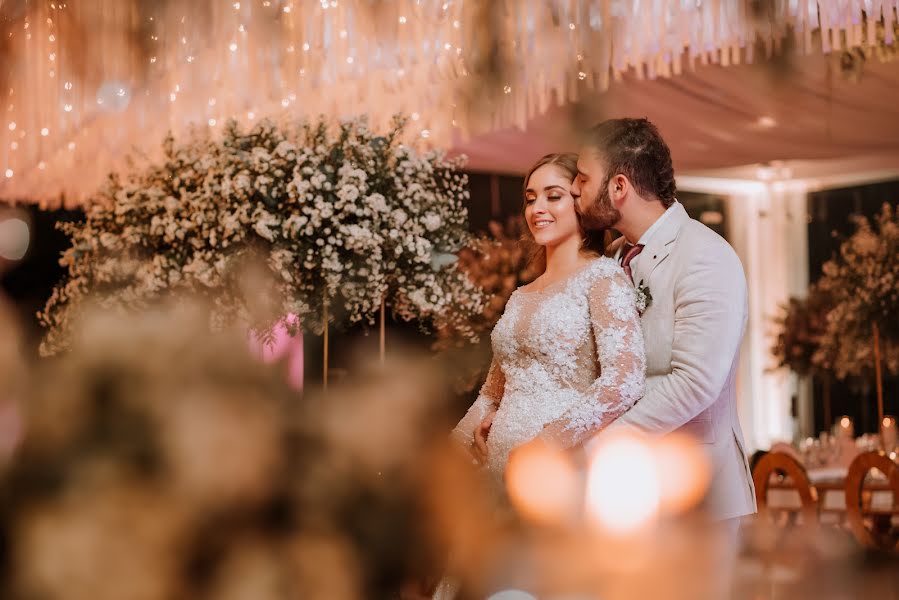 Fotógrafo de casamento Rochi Hernández (matawa). Foto de 9 de julho 2022