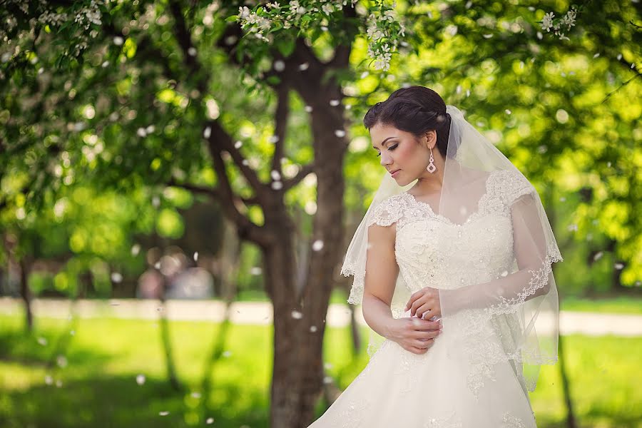 Wedding photographer Leysan Belyaeva (lesan). Photo of 25 August 2014