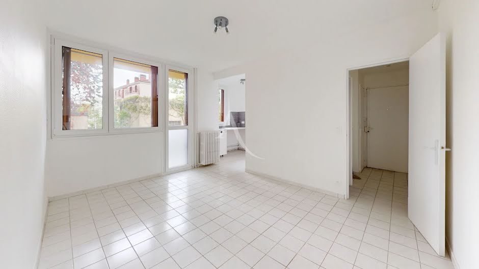 Location  appartement 3 pièces 47.78 m² à Creteil (94000), 1 095 €