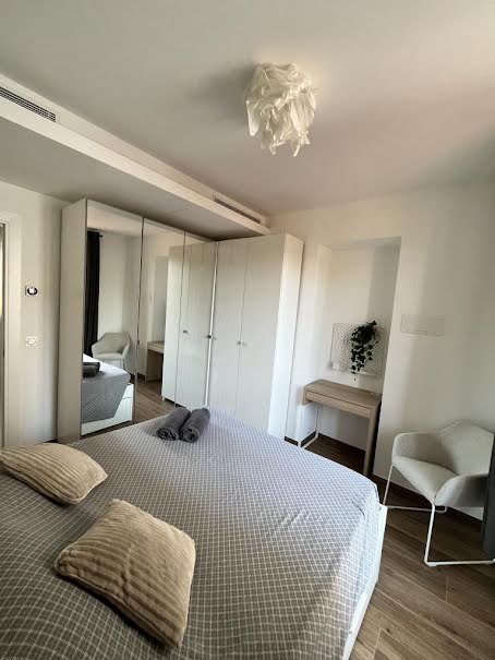 Location meublée appartement 3 pièces 49 m² à Nice (06000), 1 250 €