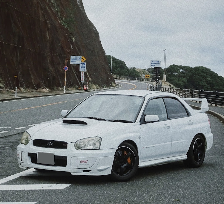 インプレッサ WRX STIの涙目インプ・車好きと繋がりたいに関するカスタム事例の投稿画像3枚目