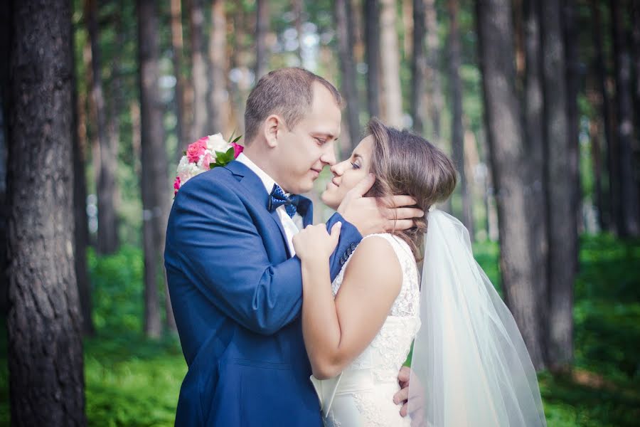 Wedding photographer Tatyana Burkova (burkova). Photo of 31 August 2014