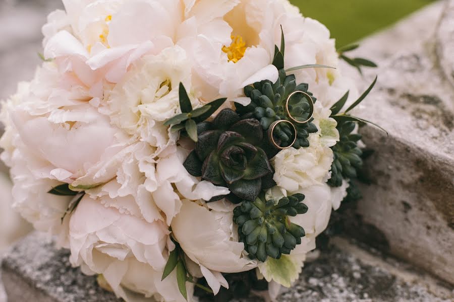 Fotografo di matrimoni Venera Karabanova (veneraka). Foto del 26 luglio 2017