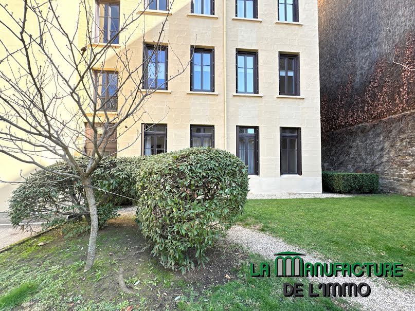 Location  locaux professionnels 3 pièces 72.28 m² à Saint-Etienne (42000), 750 €