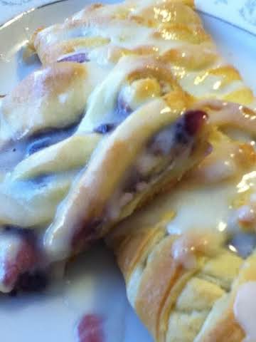 Easy Fruit and Cheese Danish(Crescent Roll Dough)