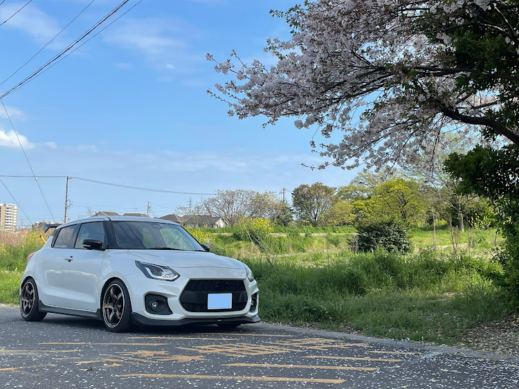 スイフトスポーツのADVAN Racing・スイフトスポーツZc33s・tc-4に関するカスタム事例の投稿画像1枚目