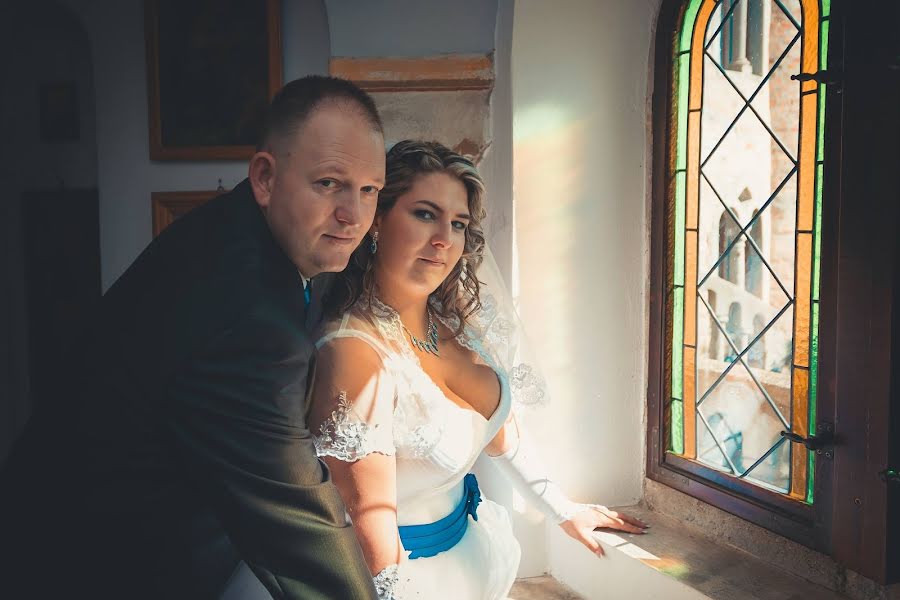 Fotógrafo de bodas Gábor Csurgó (csurgo). Foto del 3 de marzo 2019