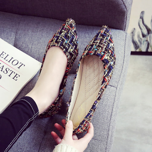 Title 4, Summer Flat Pointed Retro Beanie Shoes. Experie...