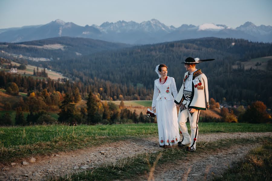 Wedding photographer Paweł Uchorczak (fanimomentu). Photo of 25 December 2017