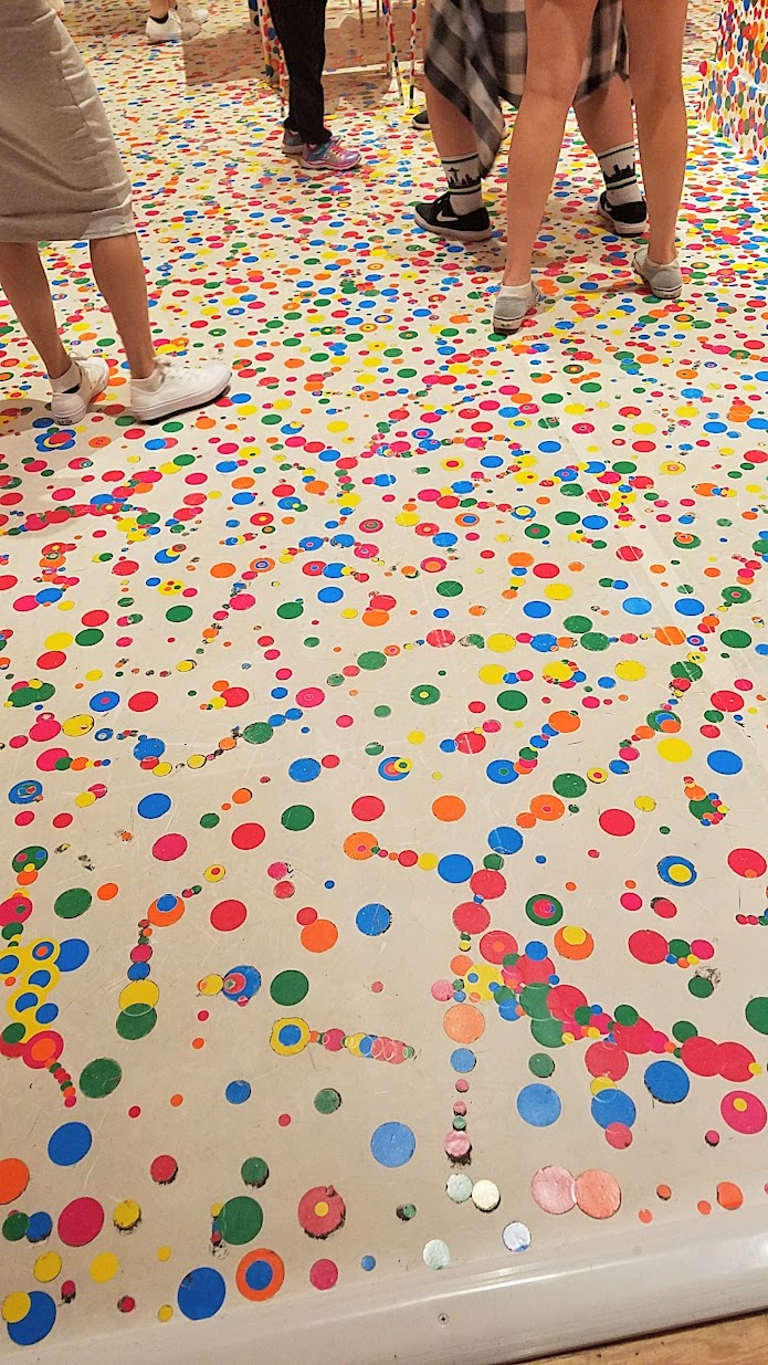 Visiting Yayoi Kusuma Infinity Mirrors at the Seattle Art Museum, The Obliteration Room