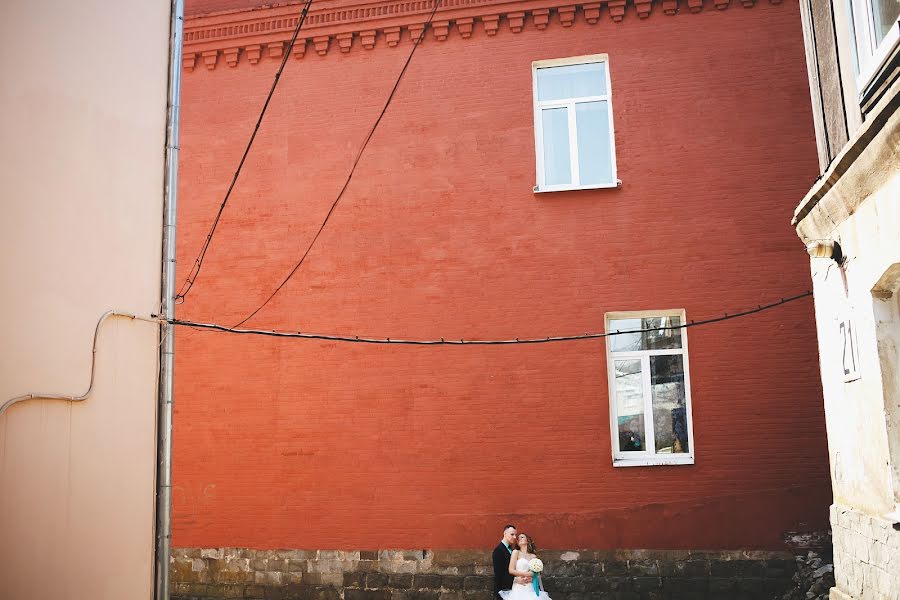 Fotógrafo de casamento Olga Oborskaya (oborskayaolga). Foto de 21 de julho 2015