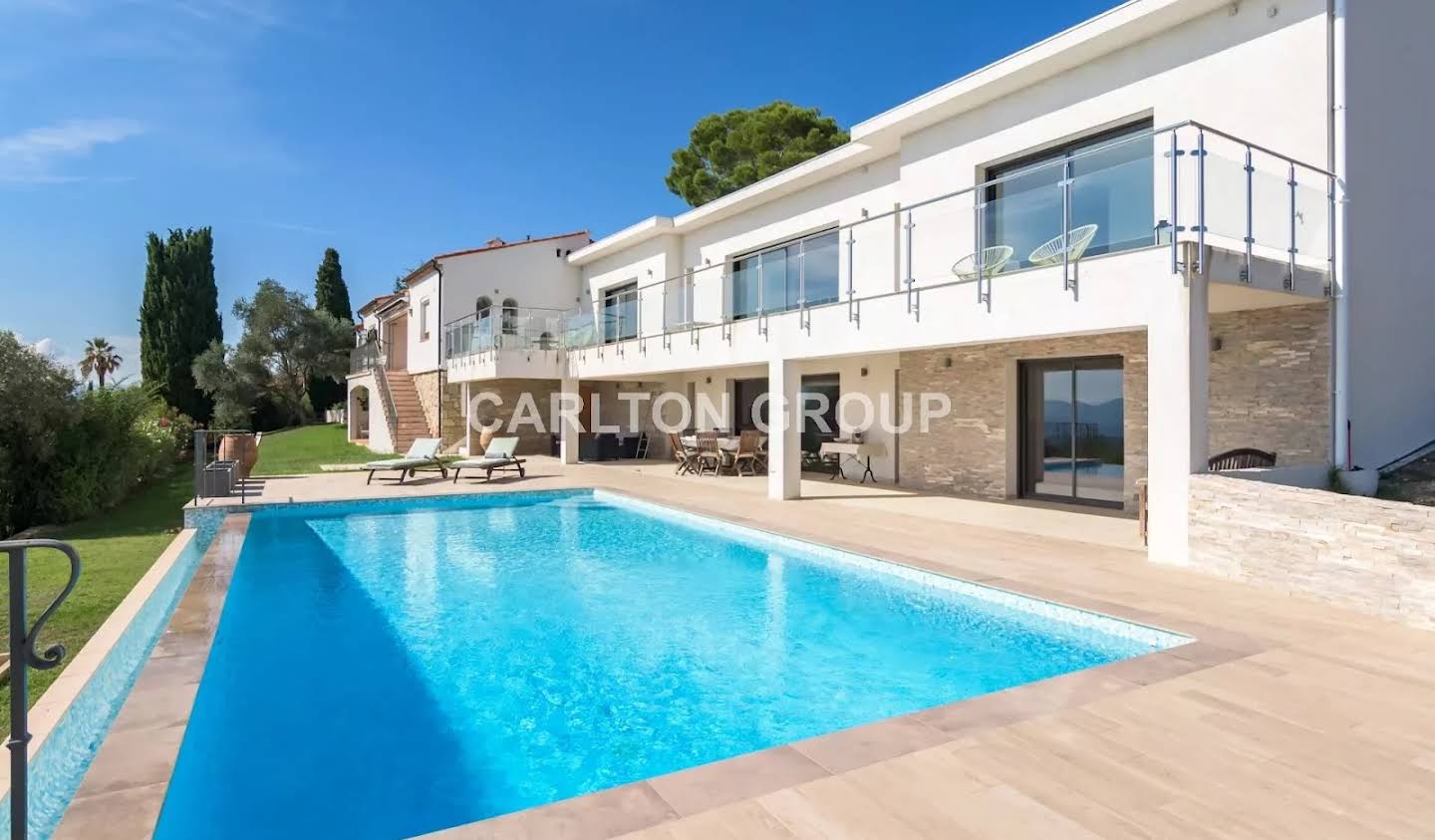 Villa with pool Mougins