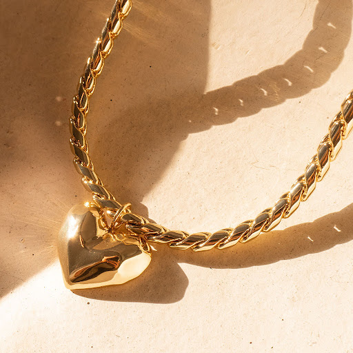 Title 4, Retro Irregular Heart Necklace Heavy Industry –...