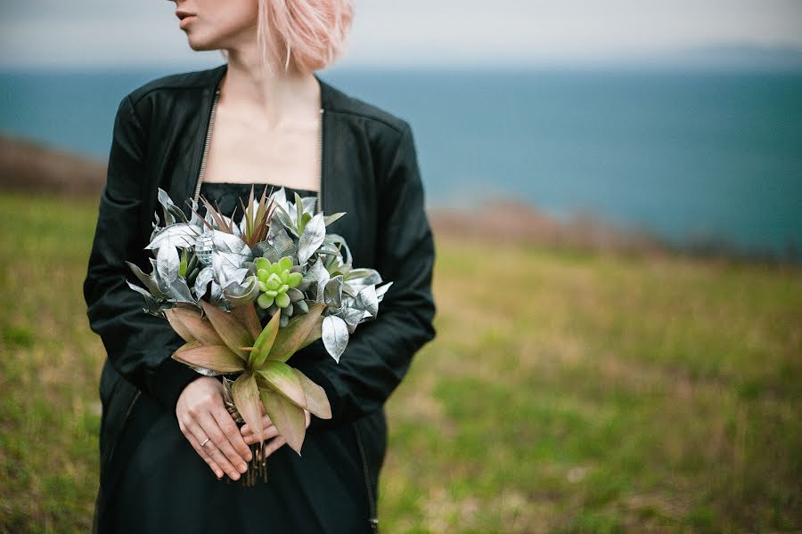 Fotógrafo de casamento Diana Kotova (kotovaphotoru). Foto de 30 de agosto 2016