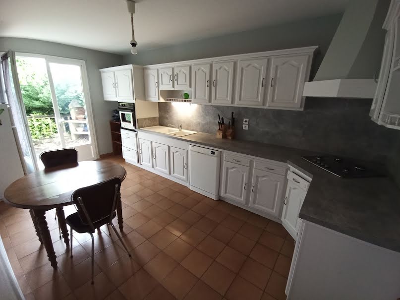 Vente maison 6 pièces 127 m² à Castres (81100), 190 000 €