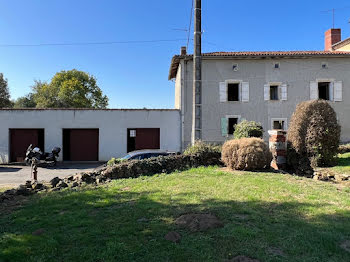 maison à Terres-de-Haute-Charente (16)