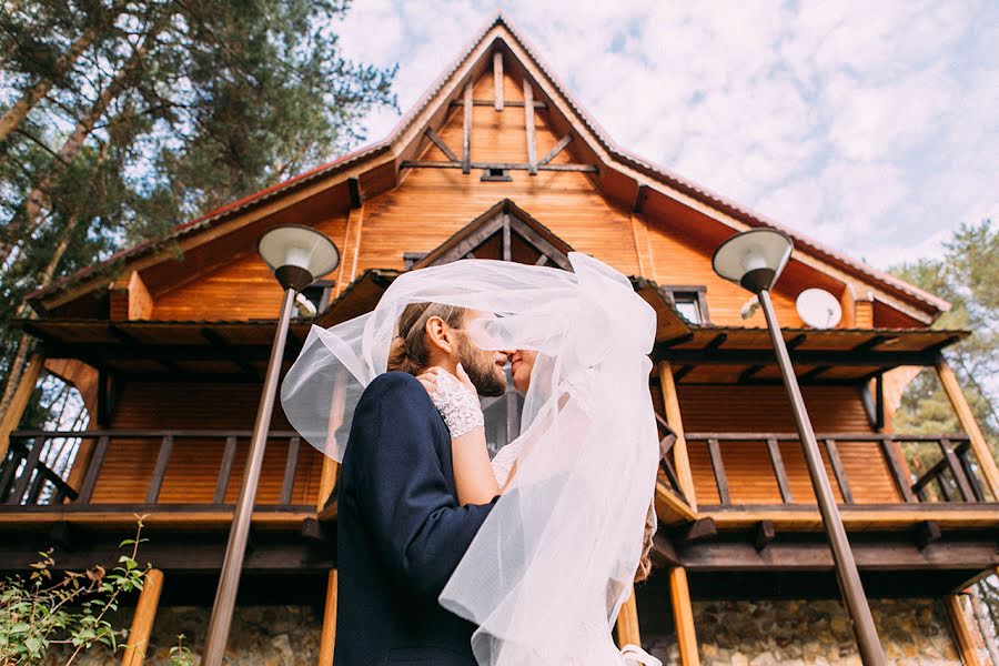 Fotógrafo de bodas Lena Kapucin (kapucin). Foto del 30 de octubre 2016