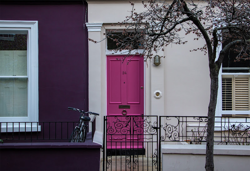 Purple in Notting Hill di Giovanni Coste