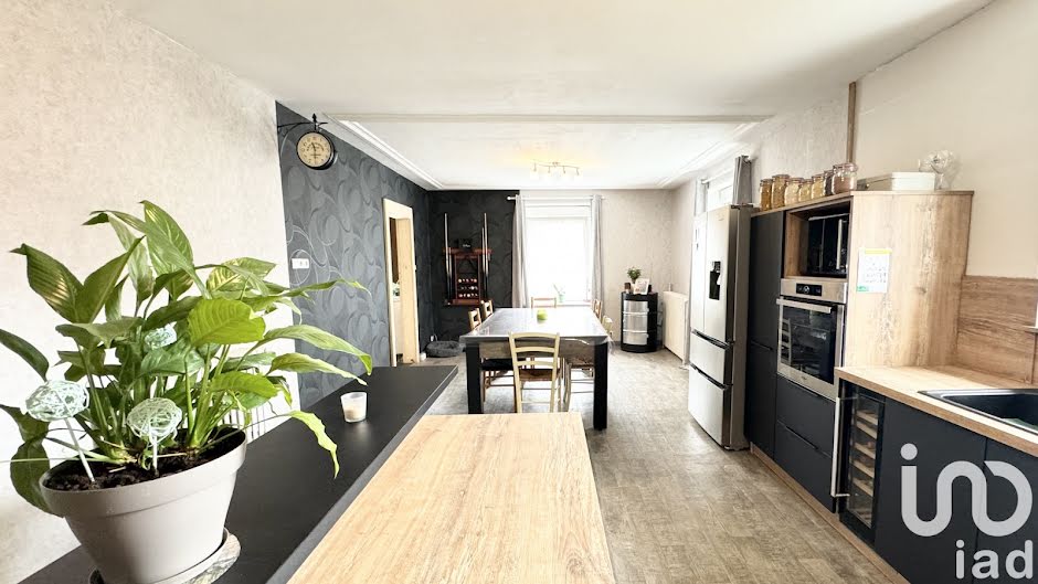 Vente maison 8 pièces 247 m² à Cornimont (88310), 238 000 €