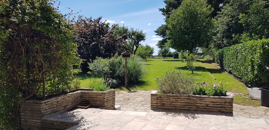 Vente maison 5 pièces 150 m² à Arces-Dilo (89320), 206 000 €