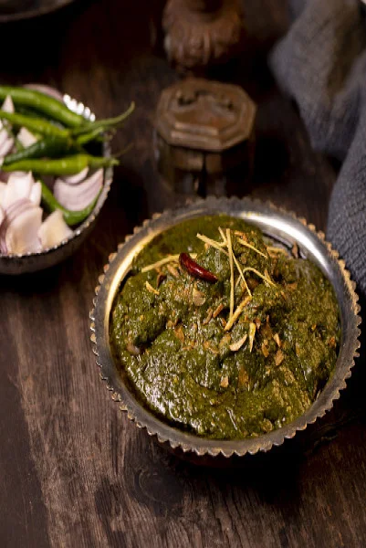 Murgh Palak (500 Ml - 3 Pcs, Serves 2)