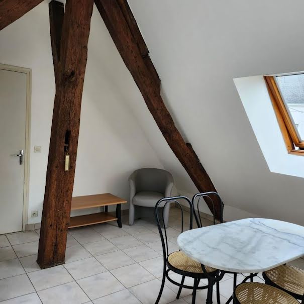 Location meublée appartement 1 pièce 16 m² à Mamers (72600), 260 €