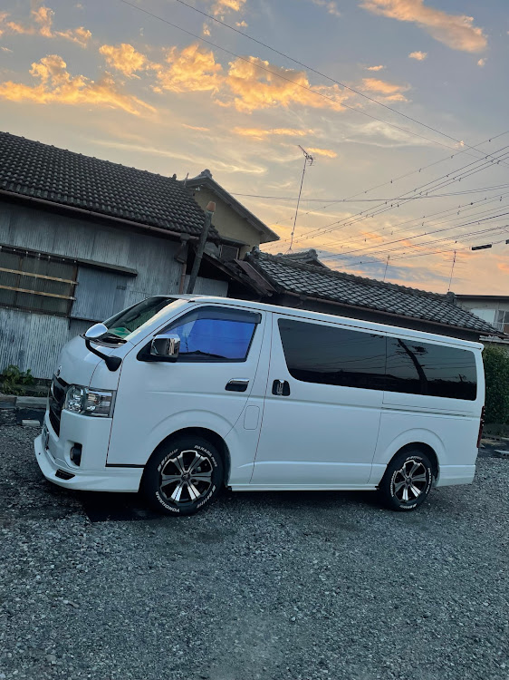 ハイエースバンのいつもいいね＆コメントありがとうございます・クセがすごい・洗車・乃木坂ヲタですが何か？に関するカスタム事例の投稿画像3枚目