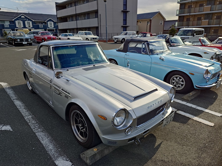 ミニ1.3iの半田山スタバ・旧車・トヨタ2000GT・マイダス ゴールド・アサミエンジニアリング レーシングオイルフィルターに関するカスタム事例の投稿画像15枚目