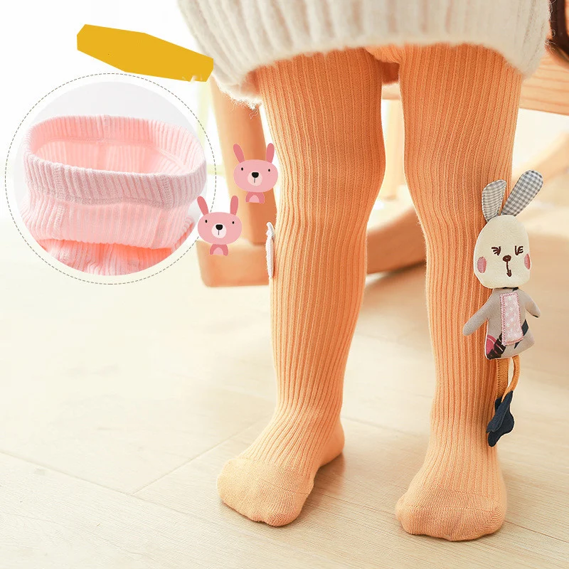 Schattige kinderspanty met konijnendesign, zacht en comfortabel. Perfect om kleine meisjes warm en stijlvol te houden.
