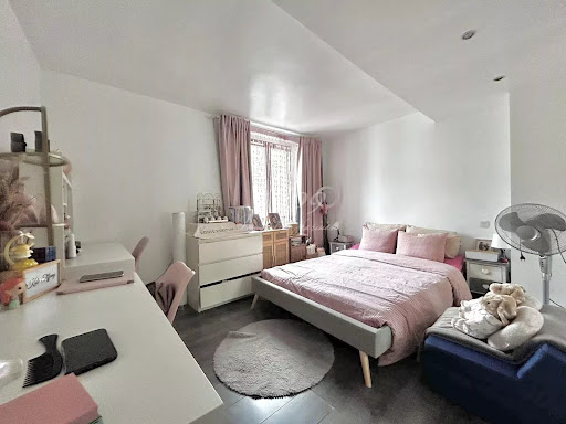 Apartment 4