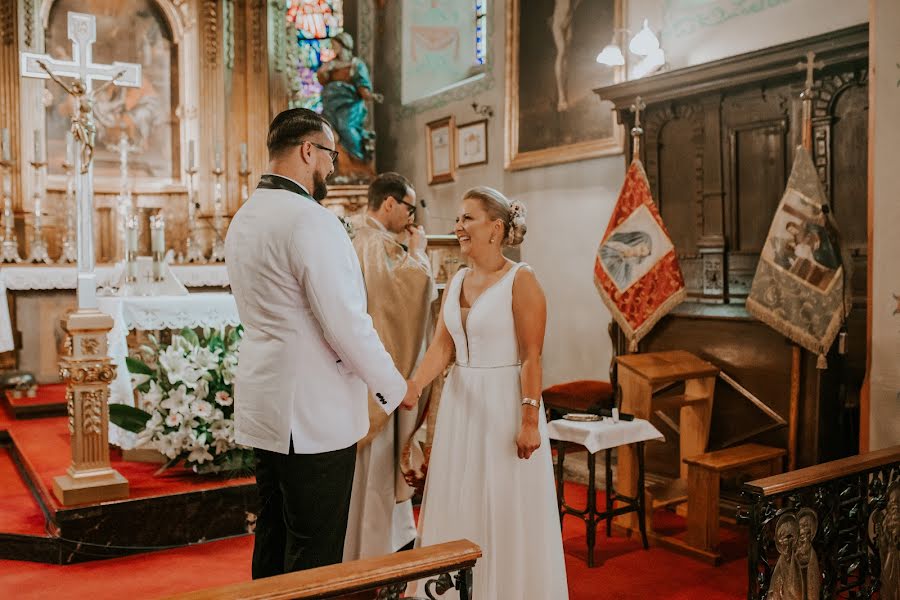 Fotografo di matrimoni Karolina Cieplicka (kcfoto). Foto del 1 settembre 2022