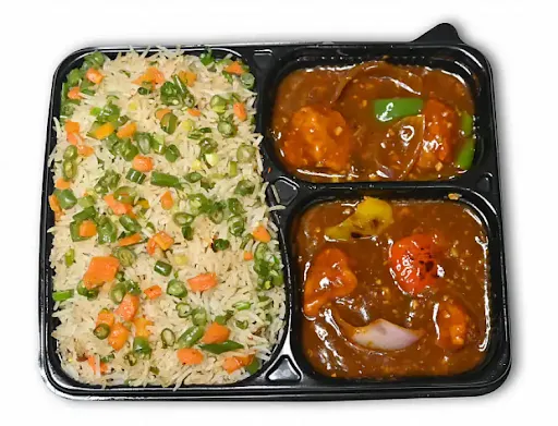 Veg Fried Rice (250gm), Chilli Chicken Gravy (4 Pc), Salad