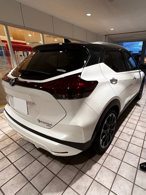 キックスの日産から買うと都合がいい・本当は他社の車が欲しかったけど・e-POWER4WD・ジュークNISMO純正アルミホイールに関するカスタム事例の投稿画像1枚目
