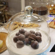 Miss V Bakery Cafe