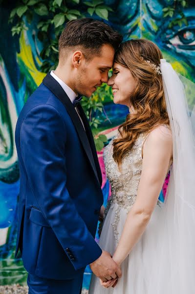 Fotografo di matrimoni Daniela Sacalov (danasacalov). Foto del 19 agosto 2019