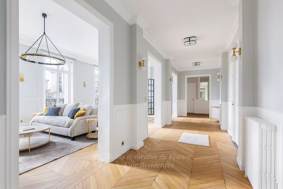 Vente appartement 6 pièces 200.16 m² à Paris 16ème (75016), 5 685 000 €