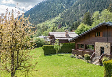 Chalet with terrace 5