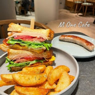 M One cafe(A11館)