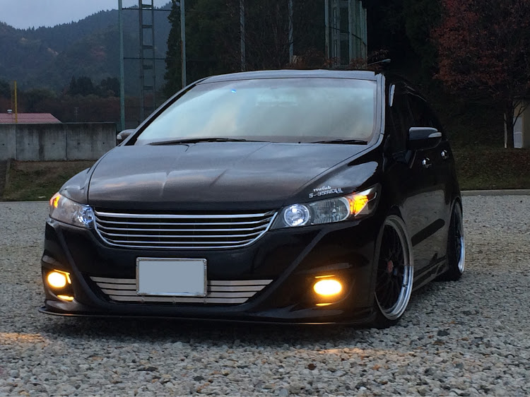 ストリームの数年前の写真・夕方撮影・ビレッドグリル自作に関するカスタム事例の投稿画像2枚目