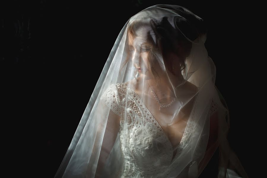 Wedding photographer Irina Mikhnova (irynamikhnova). Photo of 18 January 2019