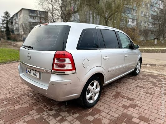 продам авто Opel Zafira Zafira B фото 2