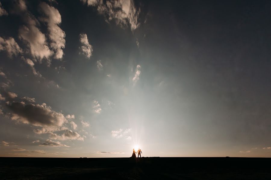 Fotografo di matrimoni Anton Matveev (antonmatveev). Foto del 27 agosto 2017