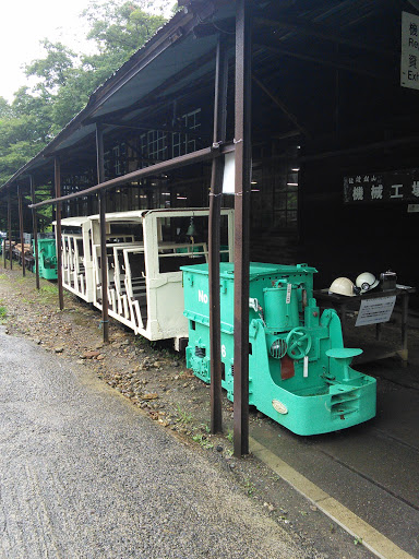 2トン蓄電池式機関車