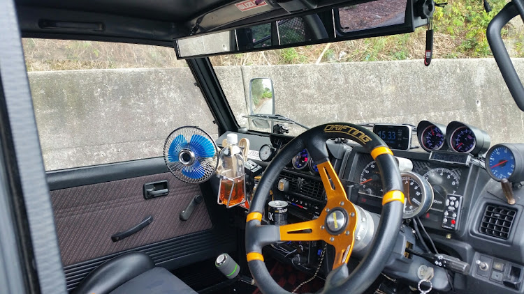 ジムニーの盆休み後半・車入れ換え・遅っそいヤツ・速けりゃイイってもんじゃない・JA11に関するカスタム事例の投稿画像5枚目