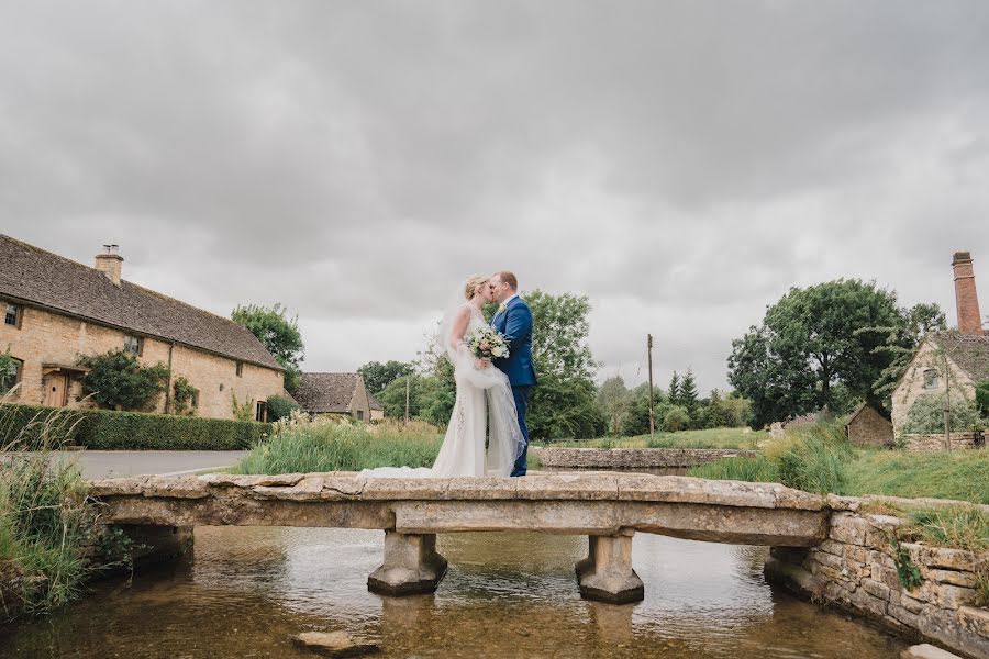 Wedding photographer Laura Richards (laurajayne). Photo of 30 August 2019