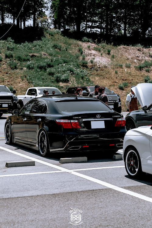 ゆーまさんが投稿したLEXUS・LS・UVF46・ls600・ls600hlに関するカスタム事例の投稿画像3枚目