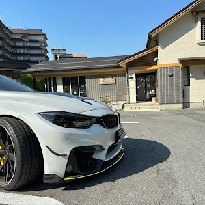 M4 クーペ F82