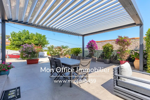 Maison avec piscine et terrasse 5