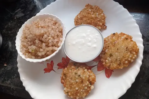 Sabudana Khichdi Vada Combo