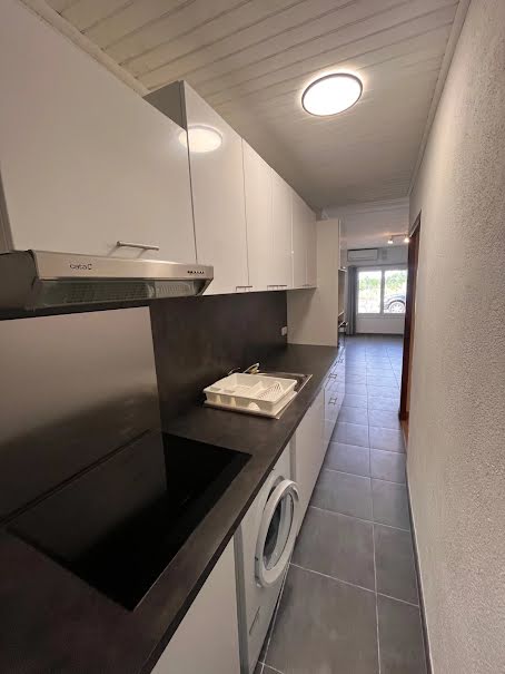 Location  appartement 2 pièces 41.9 m² à Saint-Cannat (13760), 760 €